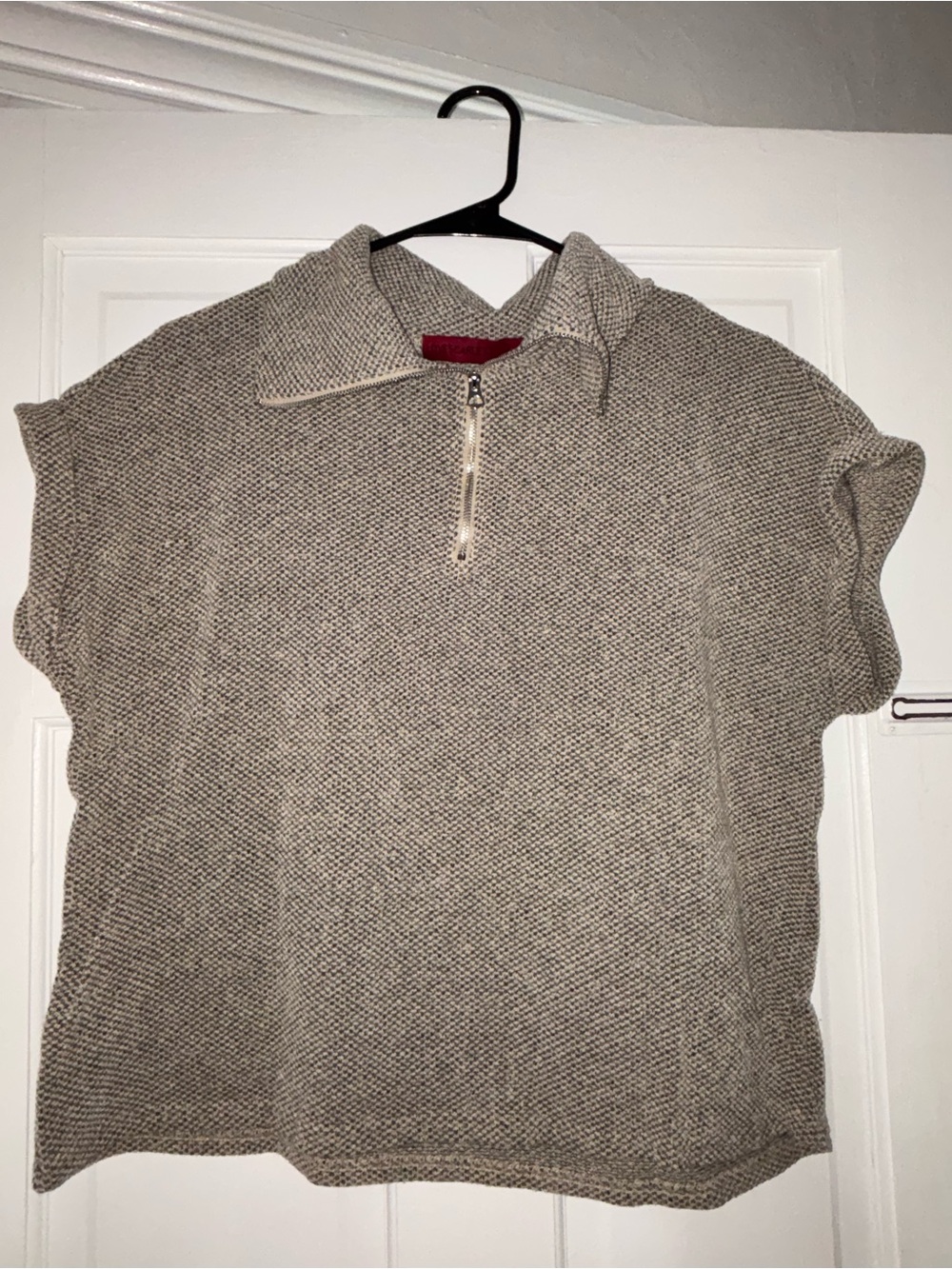 Scarlett Short-Sleeve Zip-Up Sweater - Taupe
